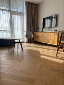 Light Oak Wood-Look Planks